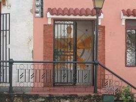 Guest House Nomadas Hostal Entrance